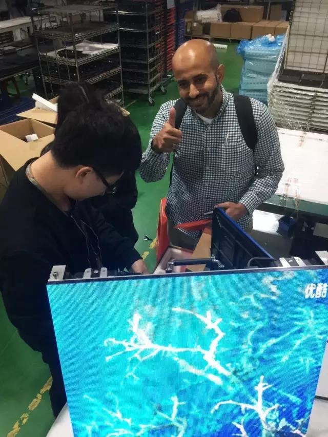 Eng.Abdullah O.Baothman对mile米乐集团的产品翘起了大拇指