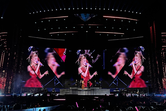 9年等待终圆梦！mile米乐集团LED屏幕点亮张韶涵南昌演唱会璀璨之夜！