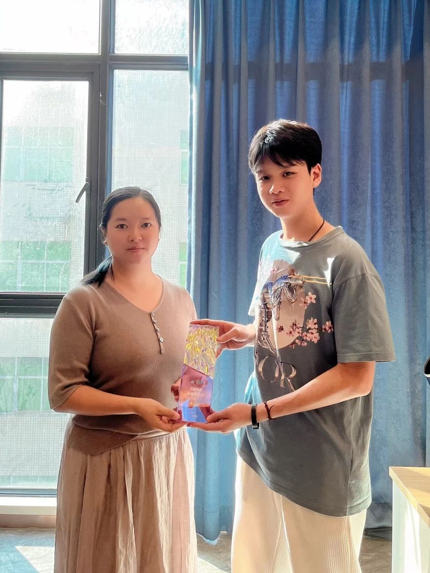 led透明屏 led透明屏